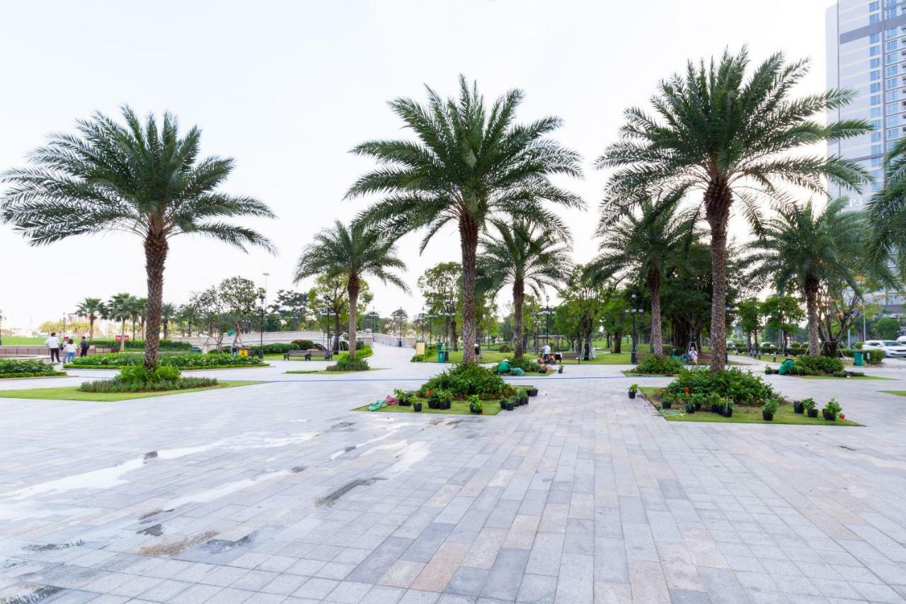 Vinhomes Premium Apartment ホーチミン市 エクステリア 写真